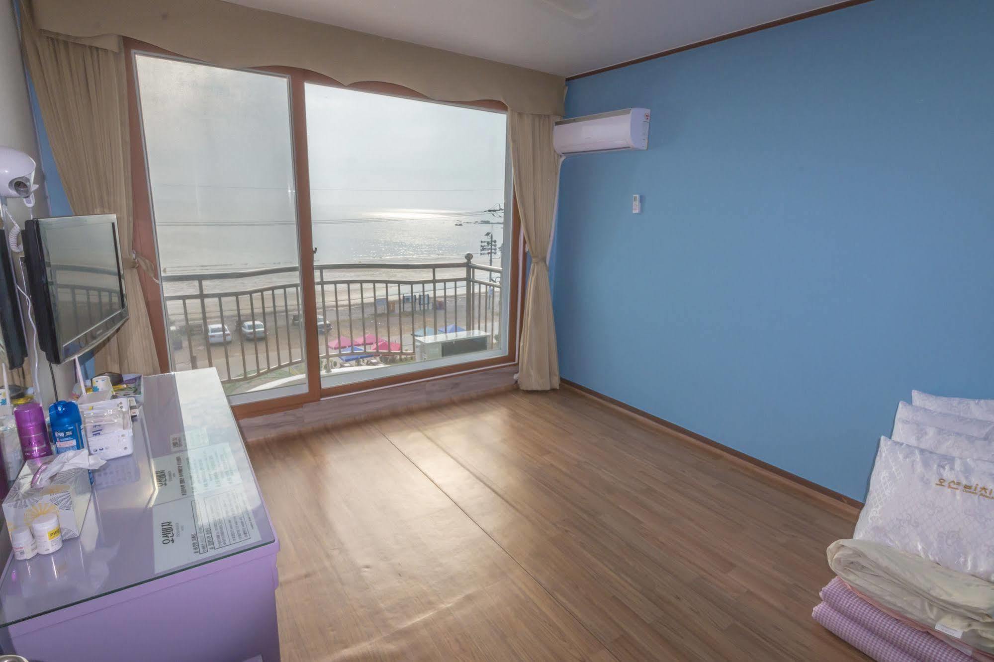 Ocean Beach Hotel Taean Bagian luar foto